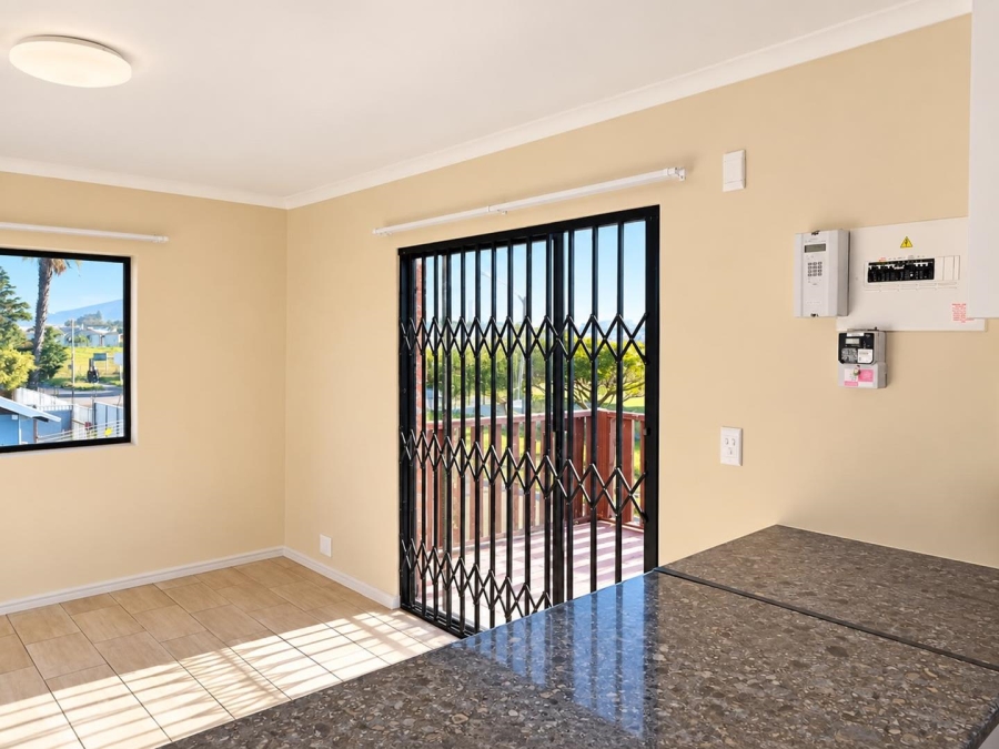 To Let 3 Bedroom Property for Rent in Rugby Western Cape